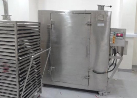 HOT AIR TRAY DRYER